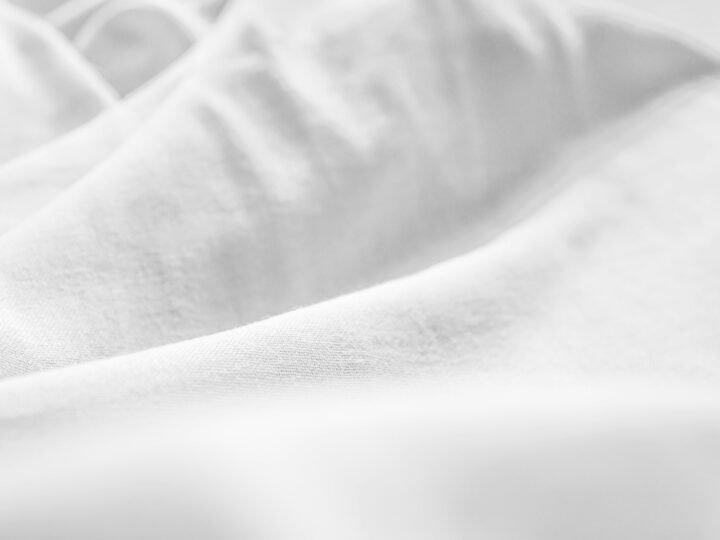 Flat and fitted sheets