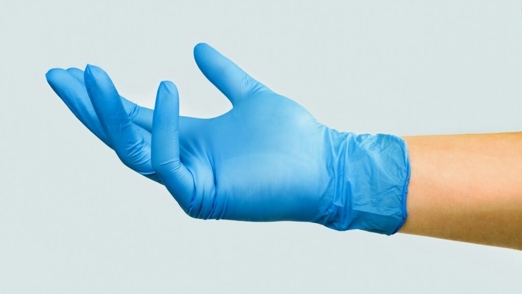 Nitrile examination gloves