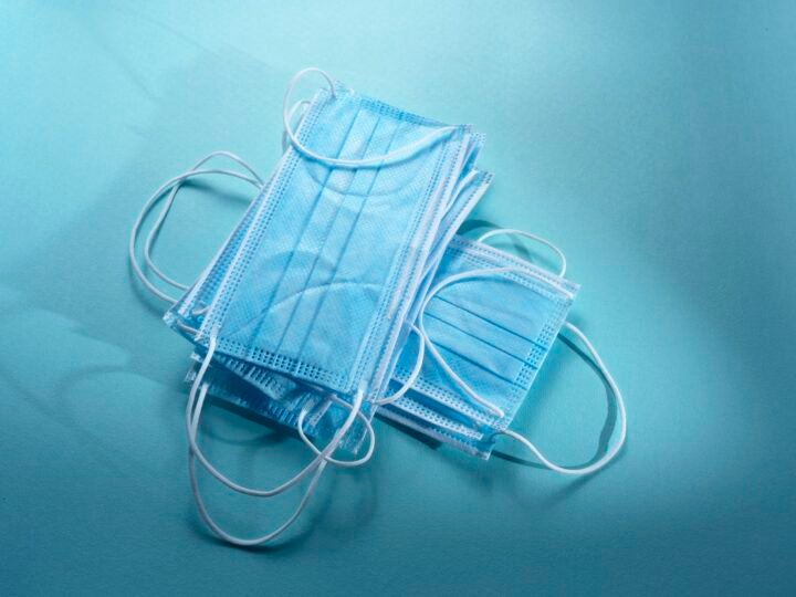 Surgical face masks